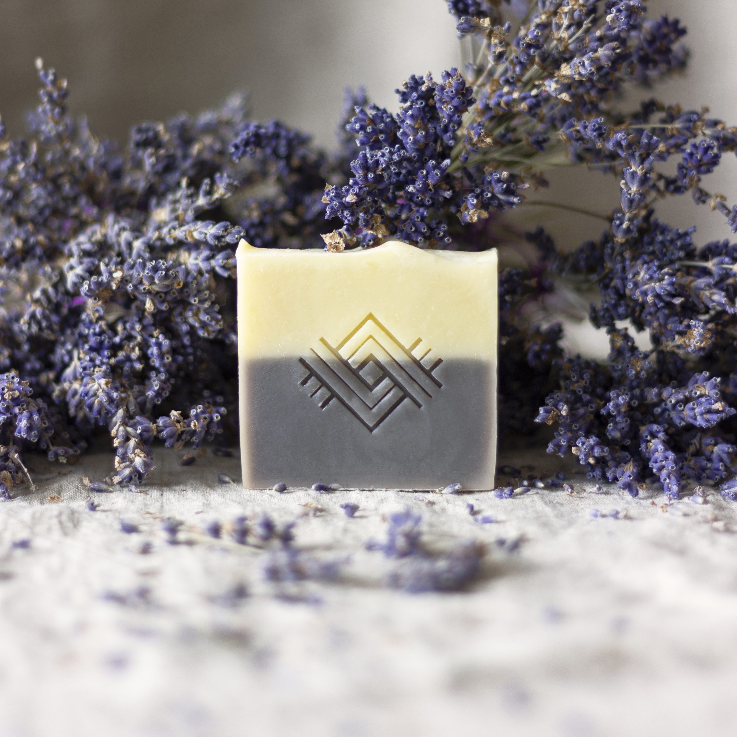 DYGO.STUDIO-lavender-meadows-body-soap03